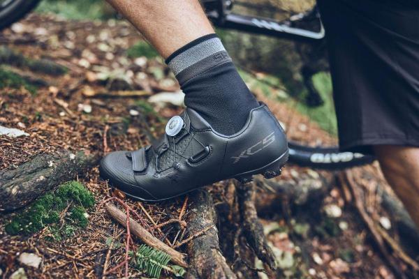 SHIMANO tretry SHXC502 čierne /Vel:44.0 4